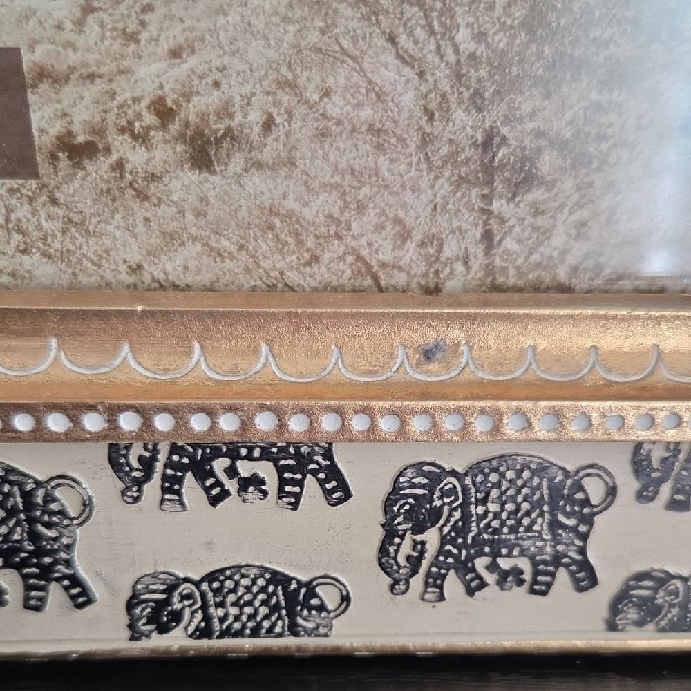 Elephant Patterned Photo Frame - Picture 4 of 8